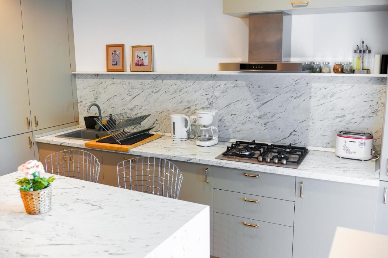 Luxury Central Park Apartment 부쿠레슈티 외부 사진