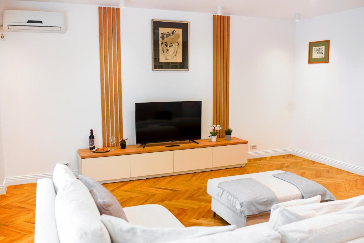 Luxury Central Park Apartment 부쿠레슈티 외부 사진